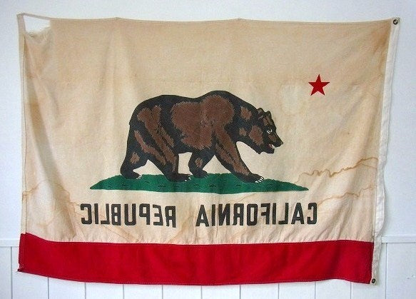 【CALIFORNIA】大きなヴィンテージ・カリフォルニア州旗/グリズリー/フラッグ　USA