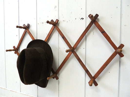 ノスタルジックな木製・ジャバラ式・壁掛けアンティーク・ハットラック/コートフック USA