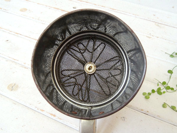 ANDROCK社 花柄・ティン×木製ハンドル・50s アンティーク・シフター 粉ふるい キッチン雑貨