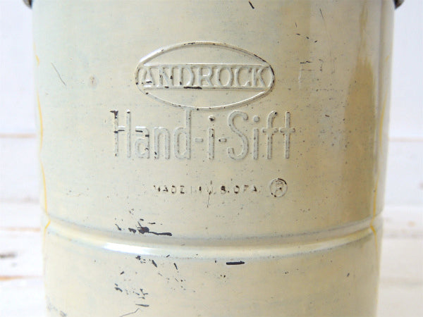 ANDROCK社 花柄・ティン×木製ハンドル・50s アンティーク・シフター 粉ふるい キッチン雑貨