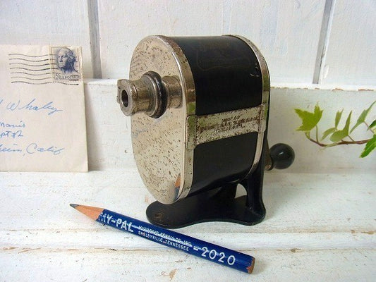 【Junior No.2】1つ穴タイプ・アンティーク・ペンシルシャープナー/鉛筆削り　USA