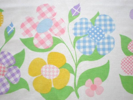 USA　キュートな花柄・ヴィンテージ・ユーズドシーツ(フラット)