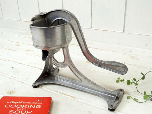 【UNIVERSAL】アルミ製・手動式・30'sアンティーク・ジュース絞り器/ジューサー USA