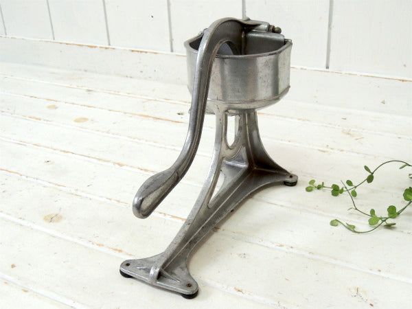 【UNIVERSAL】アルミ製・手動式・30'sアンティーク・ジュース絞り器/ジューサー USA