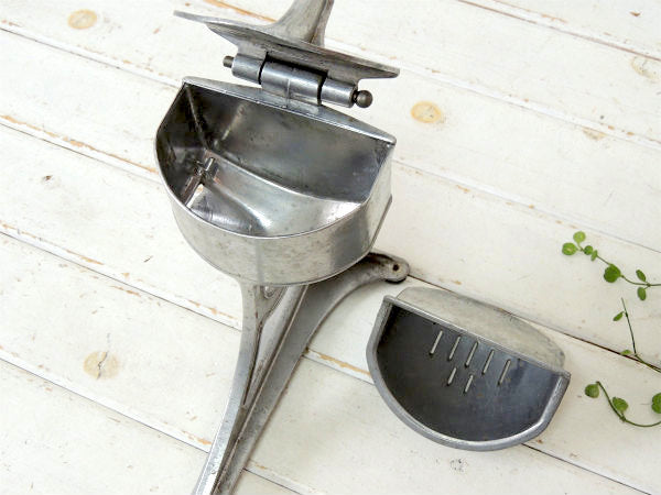 【UNIVERSAL】アルミ製・手動式・30'sアンティーク・ジュース絞り器/ジューサー USA