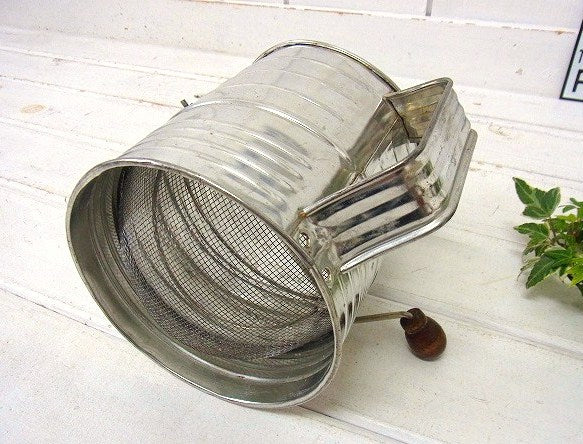 【BROMWELL】ティン製・ヴィンテージ・シフター/粉ふるい　USA