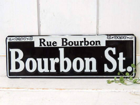 バーボンストリート Bourbon St サイン ルイジアナ州 ヴィンテージ スーベニア  看板 USA エンボス