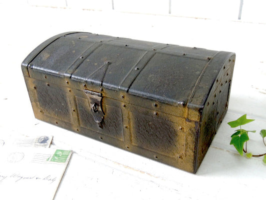 【KENNEDY MFG CO】メタル製・アンティーク・宝箱/ジュエリーボックス/小物入れ/宝石箱