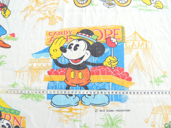 【ミッキー&フレンズ】OLDミッキー・カーニバル柄・70'sヴィンテージ・ユーズドシーツ(1/2)