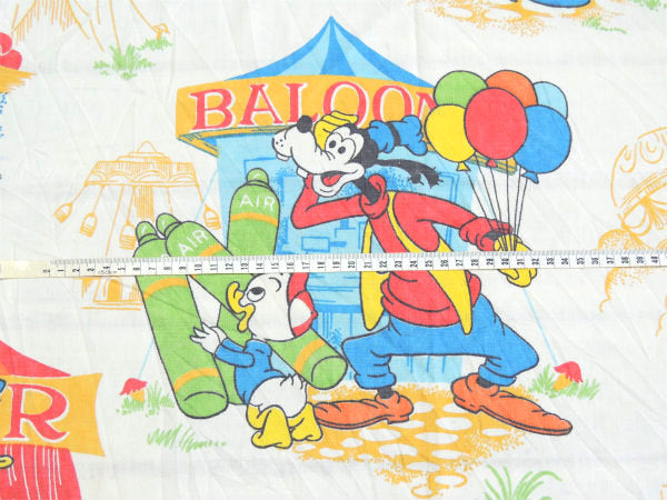 【ミッキー&フレンズ】OLDミッキー・カーニバル柄・70'sヴィンテージ・ユーズドシーツ(1/2)