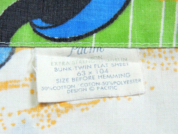 【ミッキー&フレンズ】OLDミッキー・カーニバル柄・70'sヴィンテージ・ユーズドシーツ(1/2)