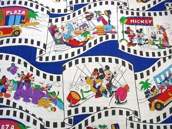 【ミッキー&フレンズ】ディズニー・フィルム柄・ヴィンテージ・ユーズドシーツ(1/2) USA