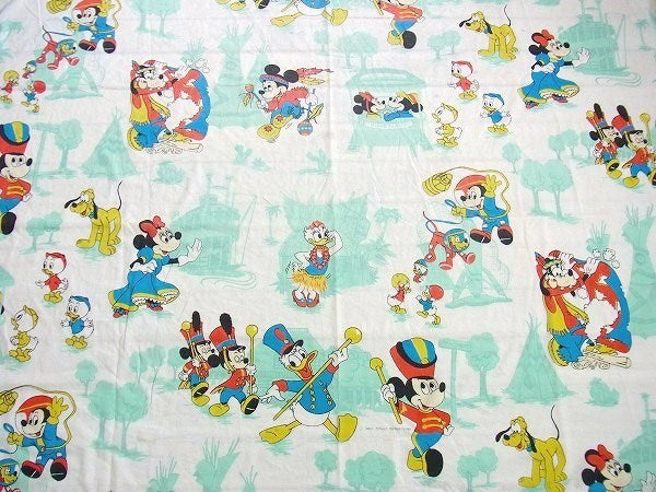 【ミッキー&フレンズ】ディズニーランド柄・ヴィンテージ・ユーズドシーツ(1/2) USA