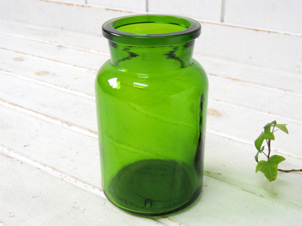 【ベルギー製・緑色】ヴィンテージ・薬瓶・メディカルボトル・ガラス瓶・花瓶・フラワーベース
