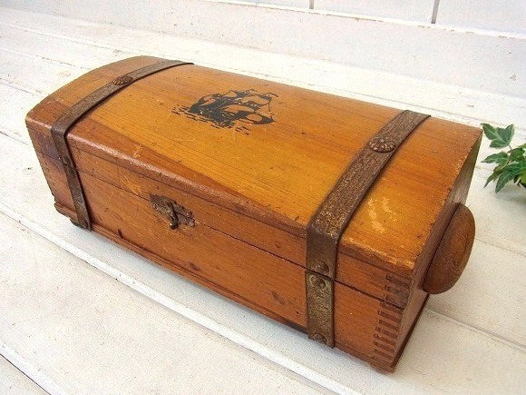 海賊の宝箱・小さなアンティーク・ウッドボックス/木箱/ジュエリーボックス USA