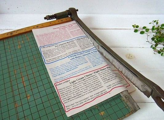 【裁断機・ペーパーカッター】木製・アンティーク・トリミングボード・USA・ステーショナリー