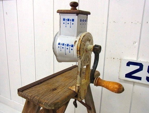 【HARRAS】ホーロー製×アイアン製・アンティーク・ミートグラインダー/フードチョッパー