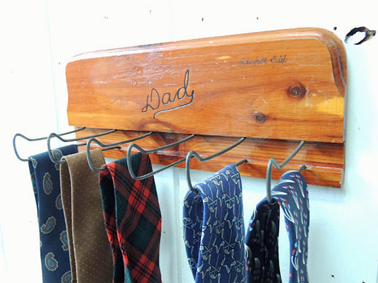 Dad 父の日・カリフォルニア US・木製・ヴィンテージ・ネクタイホルダー ネクタイハンガー