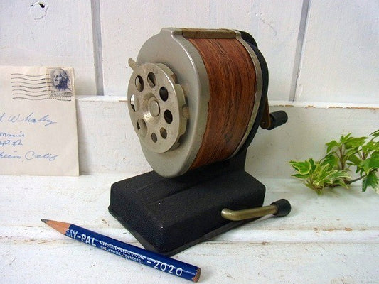 【BOSTON】ウッド柄・バキュームタイプ・ヴィンテージ・ペンシルシャープナー/鉛筆削り　USA