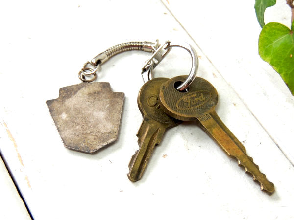 FORD・フォード ヴィンテージ・アドバタイジング・USA・キーホルダー・真鍮製・鍵2本・アメ車