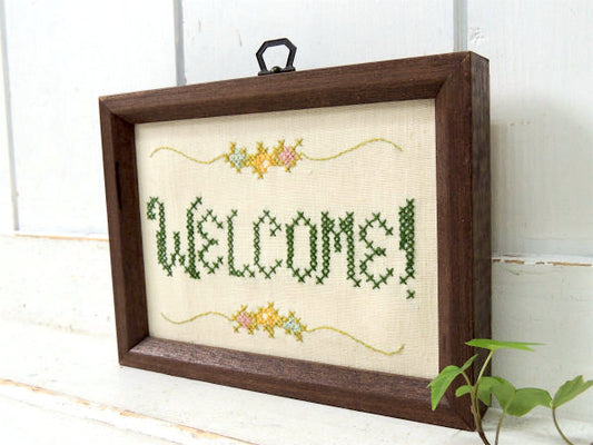【Welcome】木製フレーム入り ハンドメイド ビンテージ 刺繍フレーム 壁掛け　壁飾り USA
