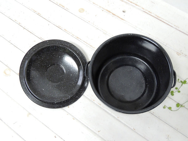 【黒色・ホーロー製】ヴィンテージ・両手鍋・深鍋・寸胴・クッキングポット・キャンプ・アウトドア