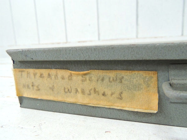 工業系・20仕切り・メタル製・ヴィンテージ・パーツケース・部品ケース・工具箱・小物収納ケース USA