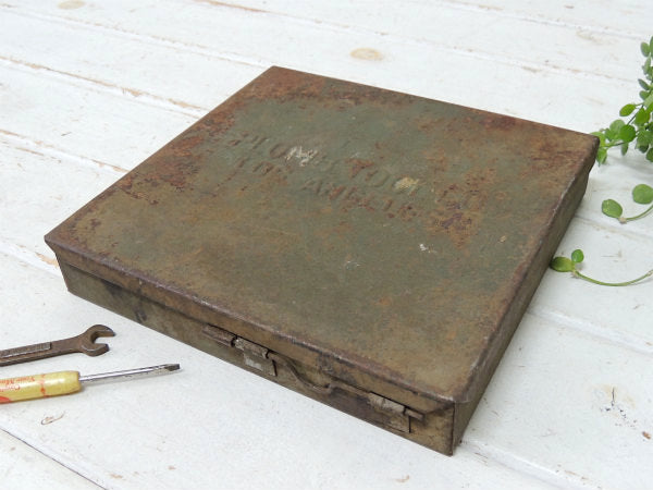 【PLOMB TOOL】ロサンゼルス・メタル製・仕切り付き・ヴィンテージ・工具ケース・ツールケース