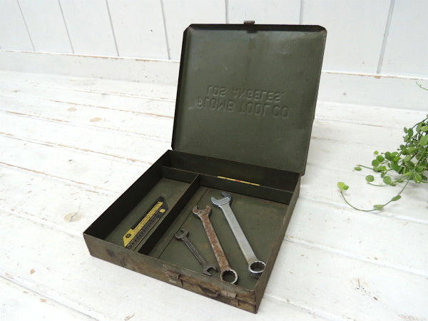 【PLOMB TOOL】ロサンゼルス・メタル製・仕切り付き・ヴィンテージ・工具ケース・ツールケース