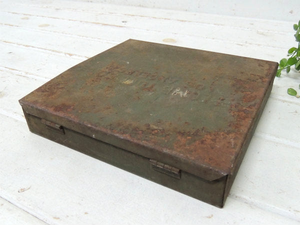 【PLOMB TOOL】ロサンゼルス・メタル製・仕切り付き・ヴィンテージ・工具ケース・ツールケース