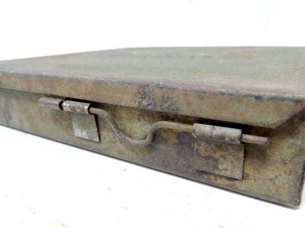 【PLOMB TOOL】ロサンゼルス・メタル製・仕切り付き・ヴィンテージ・工具ケース・ツールケース