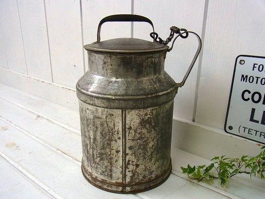 シャビーなアイアン製・アンティーク・ミルク缶/ミルク容器　USA