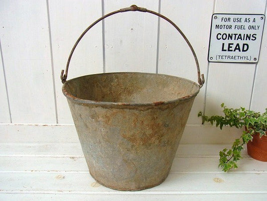 ジャンクなブリキ製・ヴィンテージ・バケツ/ガーデニング USA