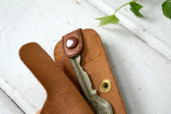 USA カンザス州・革・レザー・ヴィンテージ・アドバタイジング・キーケース&コインケース付き