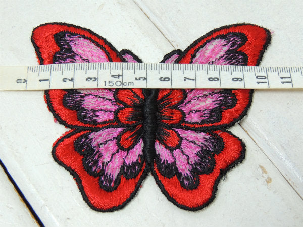 【蝶・バタフライ】刺繍・ピンクグラデーション・ヴィンテージ・ワッペン・USA/デッドストック