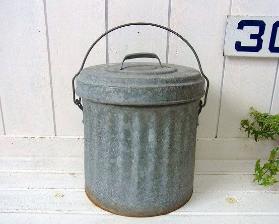 ハンドル付き・ブリキ製・ヴィンテージ・ダストボックス/ごみ箱/トラッシュカン USA