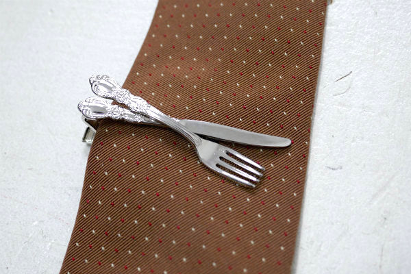 Myers Co フォーク&ナイフ シルバートーン ヴィンテージ タイピン タイクリップ 紳士 US