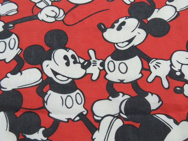 【ミッキーマウス】ディズニー・ミッキーの総柄・ヴィンテージ・ユーズドシーツ(ボックスタイプ)