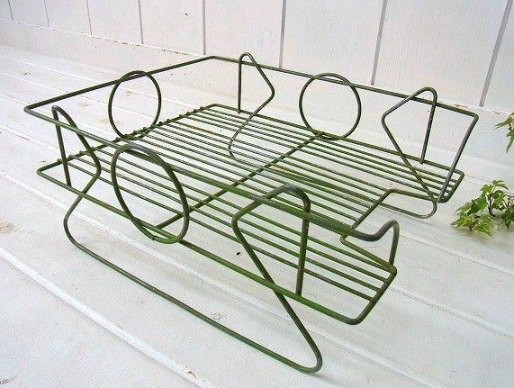 グリーン色の脚付き・ヴィンテージ・ワイヤー書類トレイ/書類ラック/デスクトレイ　USA