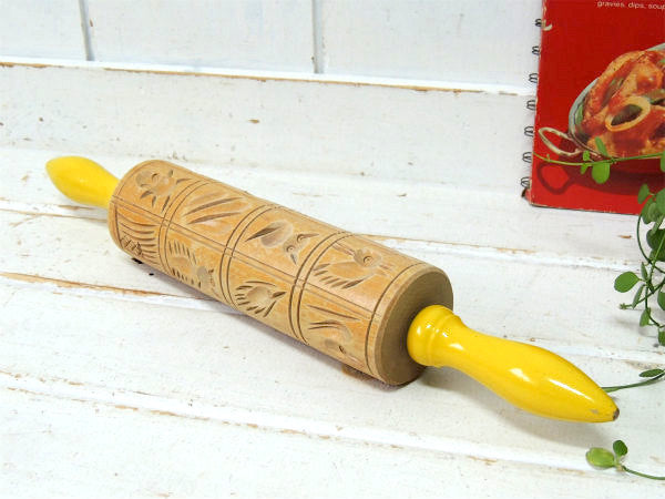 模様・木製・イエローハンドル・US 回転式・50s ビンテージ・ローリングピン・めん棒 ・クッキー型