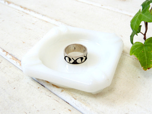 デコ・レトロモダン・八角形 シンプルデザイン・ミルクガラス・ヴィンテージ・灰皿・アシュトレイ・US