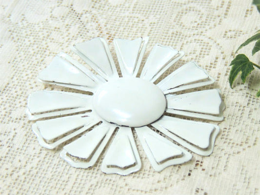 レトロ 型抜きデザイン ホワイト フラワーモチーフ 60's ヴィンテージ ブローチ アクセサリー ジュエリー USA