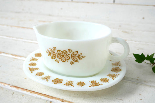 PYREX オールドパイレックス バタフライゴールド ヴィンテージ グレービーボート&プレート 食器