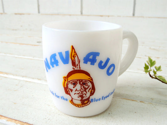 【NAVAJO FREIGHT LINES】インディアン・ミルクガラス製・ヴィンテージ・マグカップ