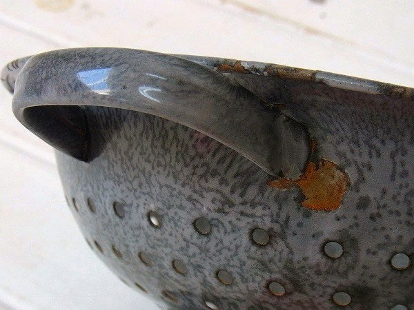 ホーロー製・脚付き・アンティーク・コランダー・水切りボウル・USA(キッチン&ガーデニング)