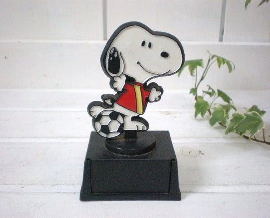 【1960's/Aviva社】スヌーピー・ヴィンテージ・トロフィー・USA