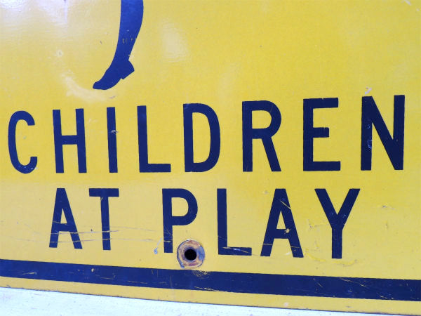 SLOW・CHILDREN AT PLAY ヴィンテージ・ストリートサイン・看板・道路標識・USA