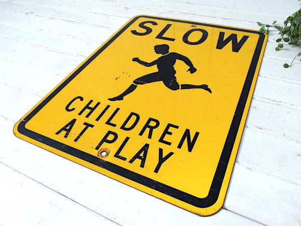 SLOW・CHILDREN AT PLAY ヴィンテージ・ストリートサイン・看板・道路標識・USA