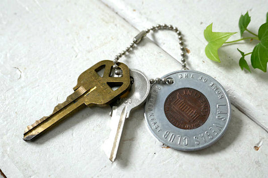 USA ラスベガス クラブ KEEP ME AND NEVER GO BROKE 幸運を祈る 1972年 コイン 古鍵2本付き アドバタイジング ヴィンテージ キーホルダー