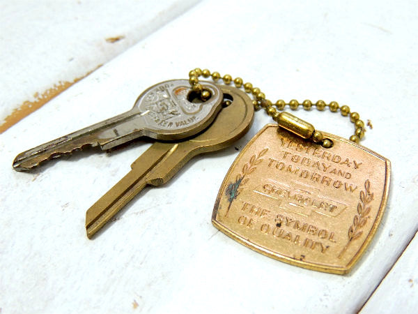 【1954年・CHEVROLET】シボレー・アメ車・50周年記念・ヴィンテージ・キーホルダー・鍵2本